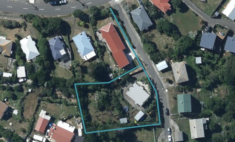 2 Roiri Way, Titahi Bay, Porirua - Carousel 1