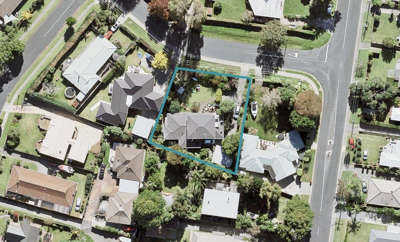 4 Glengarry Avenue, Manly, Whangaparaoa - Carousel 1