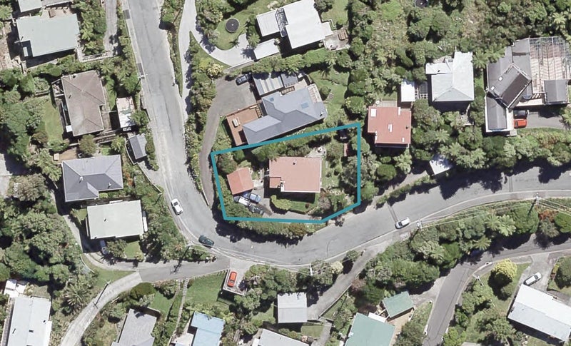 14 Titiro Moana Road, Korokoro, Lower Hutt - Carousel 1