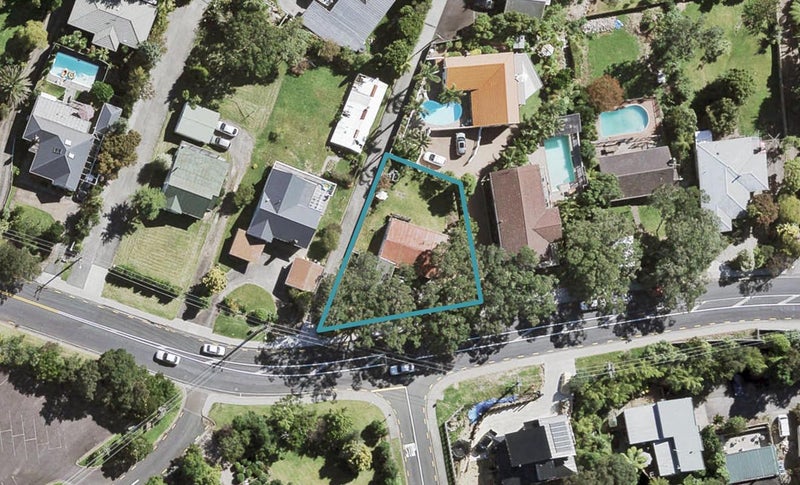 243 Golf Road, Titirangi, Auckland - Carousel 1