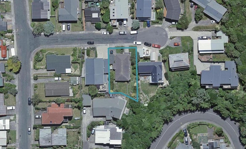 6 Middlesex Place, Northland, Wellington - Carousel 1