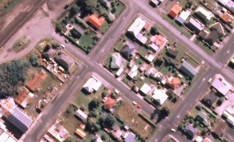 16 Gray Street, Milton - Carousel 1