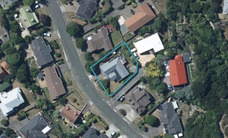 15 Kinnel Grove, Papakowhai, Porirua - Carousel 1
