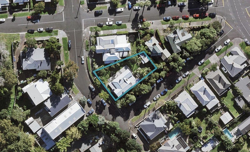 36 Dickens Street, Grey Lynn, Auckland - Carousel 1