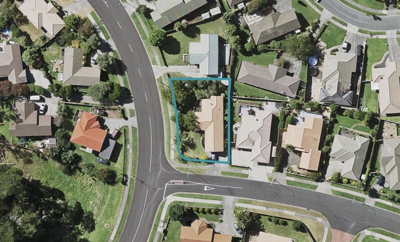 2 Elderberry Road, Burswood, Auckland - Carousel 1