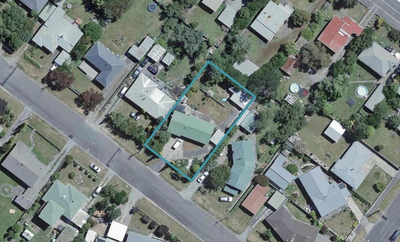 33 William Benton Street, Featherston - Carousel 1