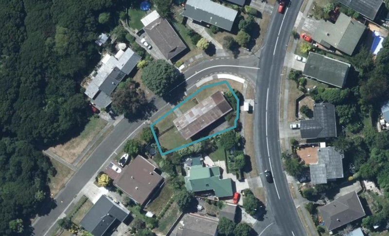 1 Anchor Lane, Whitby, Porirua - Carousel 1