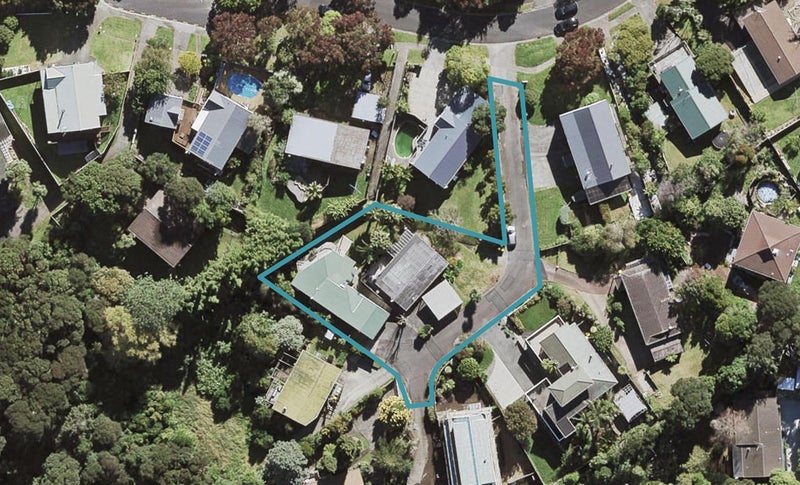 2/30 Houston Place, Bayview, Auckland - Carousel 1