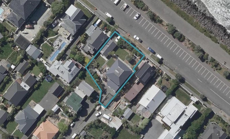 104 Esplanade, Sumner, Christchurch - Carousel 1