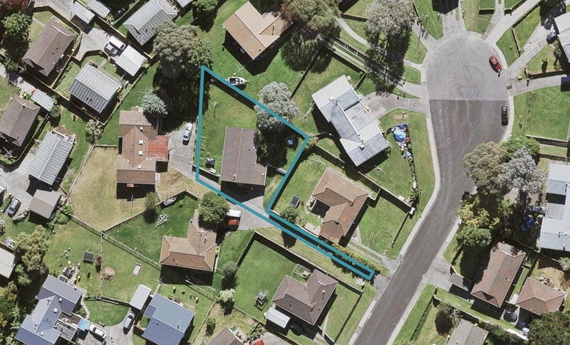 36 Brougham Place, West Harbour, Auckland - Carousel 1