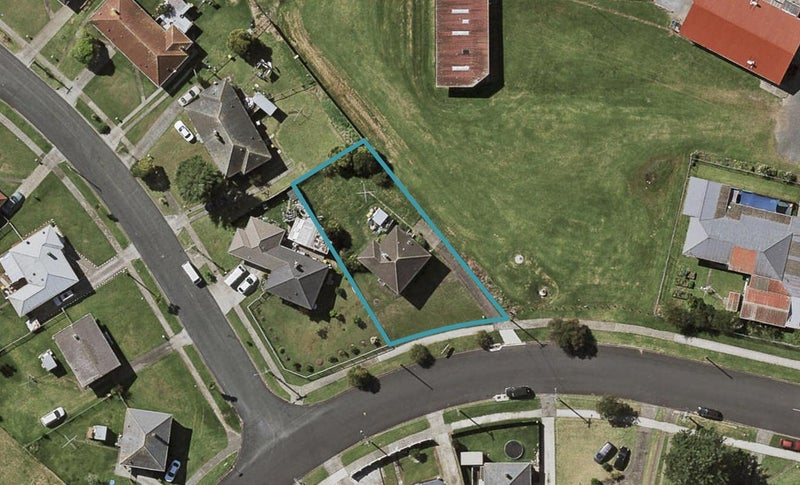96 Gilbert Road, Otara, Auckland - Carousel 1