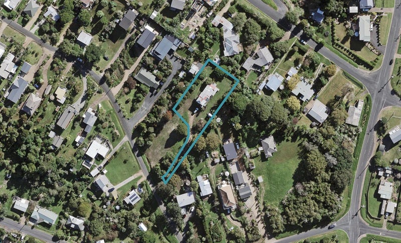 48 Ridge Road, Oneroa, Waiheke Island - Carousel 1