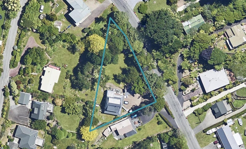10 Summit Road, Lake Okareka, Rotorua - Carousel 1