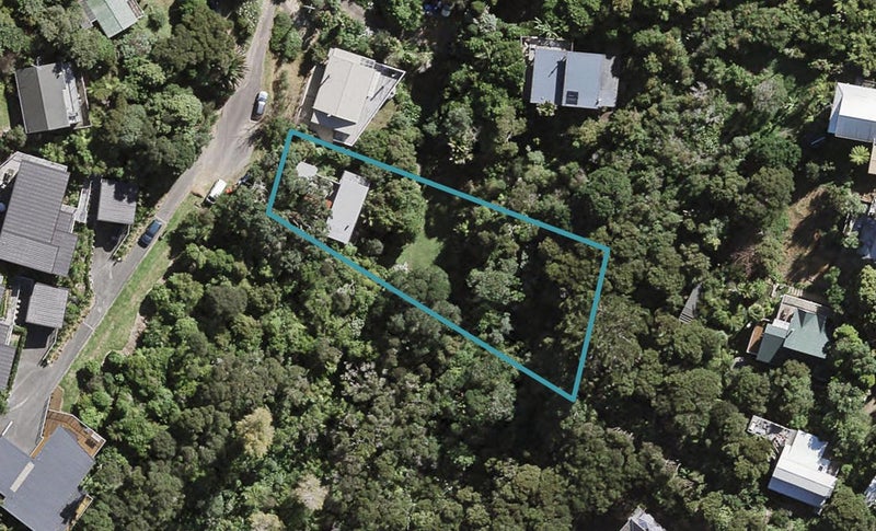 26 Miro Road, Palm Beach, Waiheke Island - Carousel 1