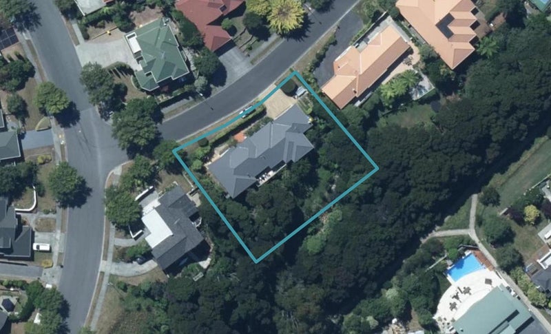 4 Petrel Lane, Whitby, Porirua - Carousel 1