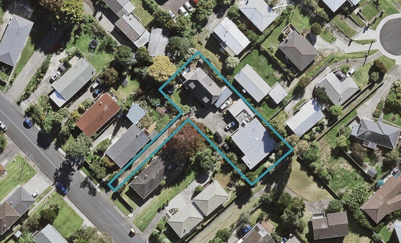 1/21 Velma Road, Hillcrest, Auckland - Carousel 1