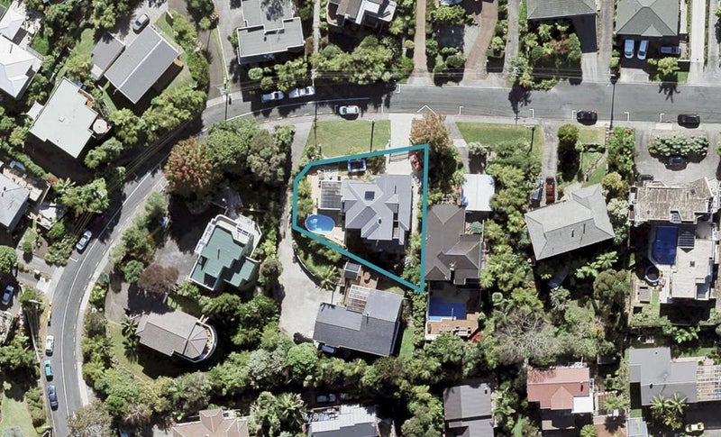 7 Oban Road, Browns Bay, Auckland - Carousel 1