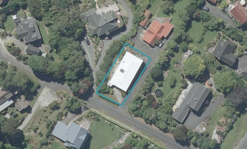 4A Ruru Avenue, Saint Leonards, Dunedin - Carousel 1