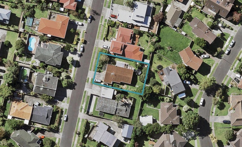 16 Luton Avenue, Sunnyhills, Auckland - Carousel 1