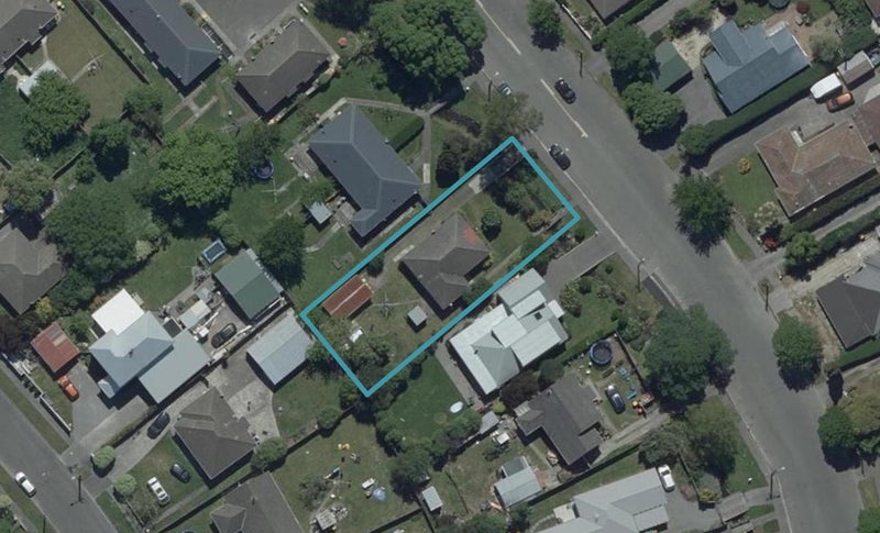 31 Brookside Terrace, Bryndwr, Christchurch - Carousel 1