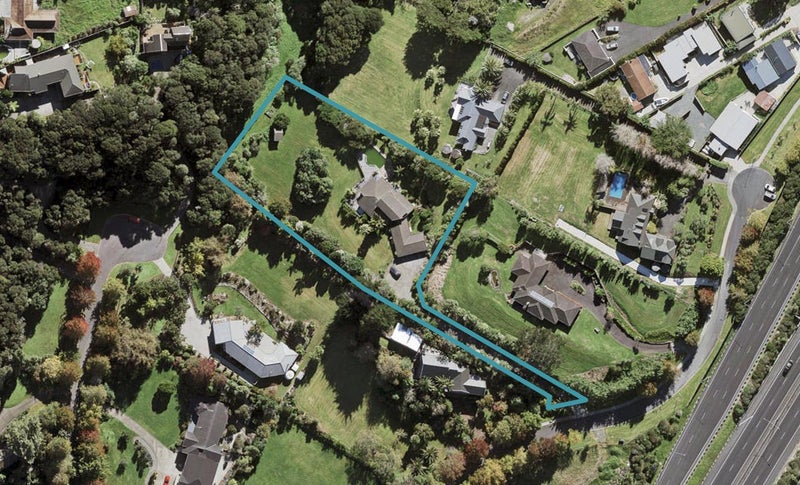 20 Chester Avenue, Greenhithe, Auckland - Carousel 1
