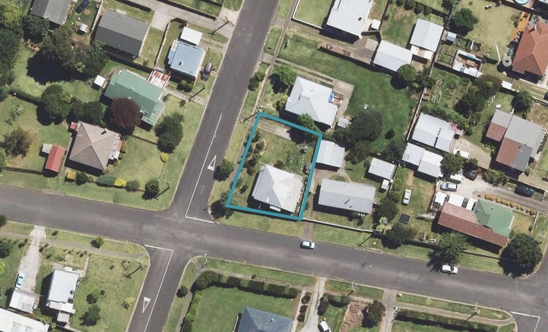 18 Redmond Street, Elgin, Gisborne - Carousel 1