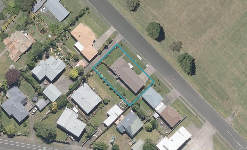 125 Carlton Avenue, Springvale, Whanganui - Carousel 1
