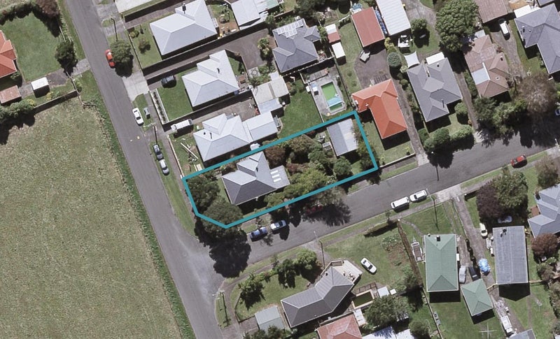 54 Cowling Road, Hurdon, New Plymouth - Carousel 1