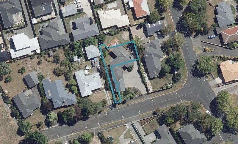 3/2 Rumney Street, Fairfield, Hamilton - Carousel 1