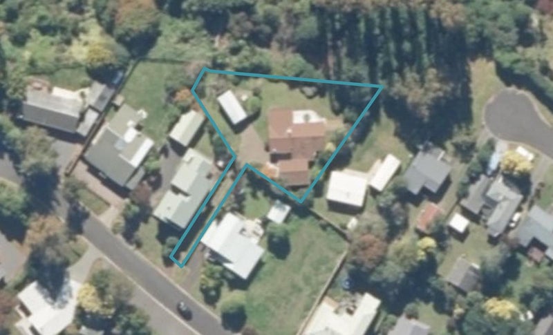 35 Nisbet Terrace, Kinloch, Taupō - Carousel 1