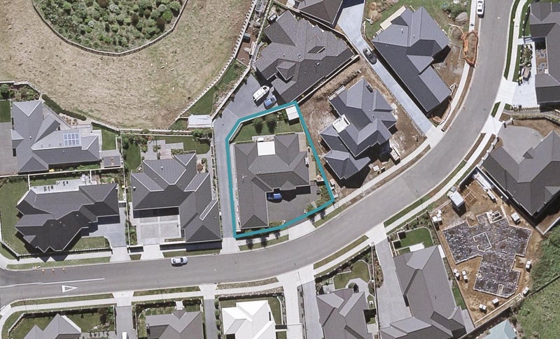 7 Manurau Crescent, Merrilands, New Plymouth - Carousel 1