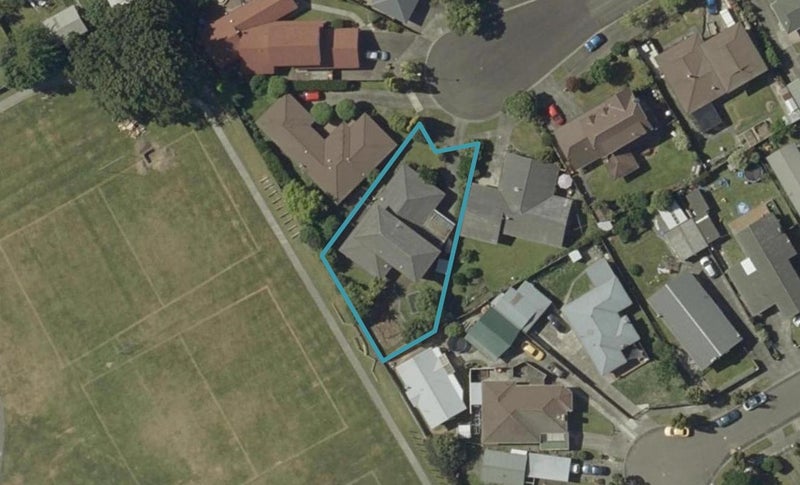 15 Adrien Way, Awapuni, Palmerston North - Carousel 1