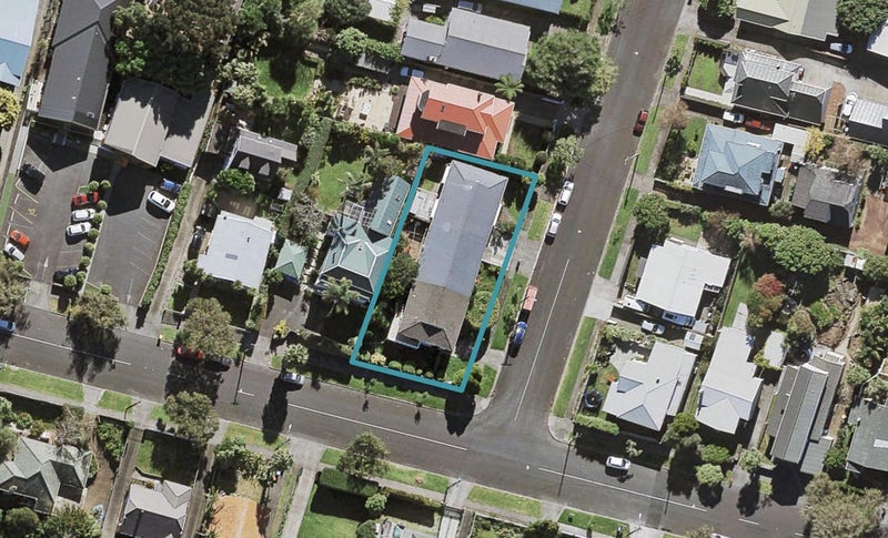 1/153 Landscape Road, Mount Eden, Auckland - Carousel 1