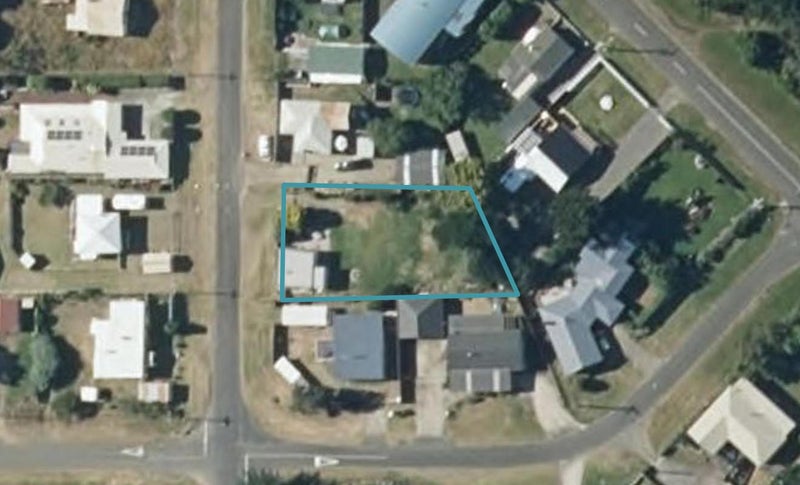 19 Signal Street, Foxton Beach, Foxton - Carousel 1
