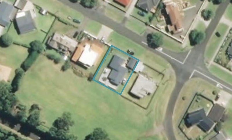 20 Fox Street, Ōpunake - Carousel 1