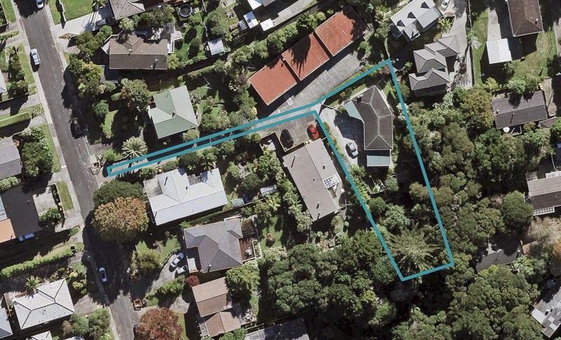 16 Brunton Place, Glenfield, Auckland - Carousel 1