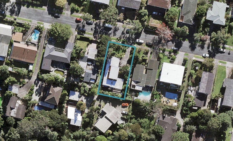 16 Barlow Place, Chatswood, Auckland - Carousel 1