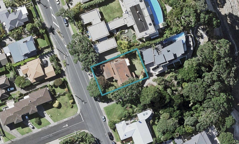 8 Seacliffe Avenue, Belmont, Auckland - Carousel 1
