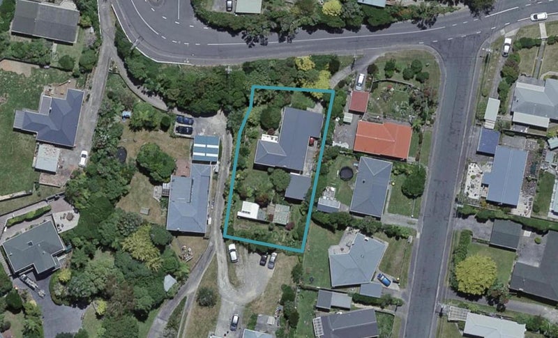 82 Chesterton Street, Johnsonville, Wellington - Carousel 1