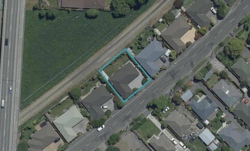 7 Farquhars Road, Redwood, Christchurch - Carousel 1