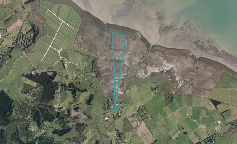 1764 South Head Road, Helensville - Carousel 1