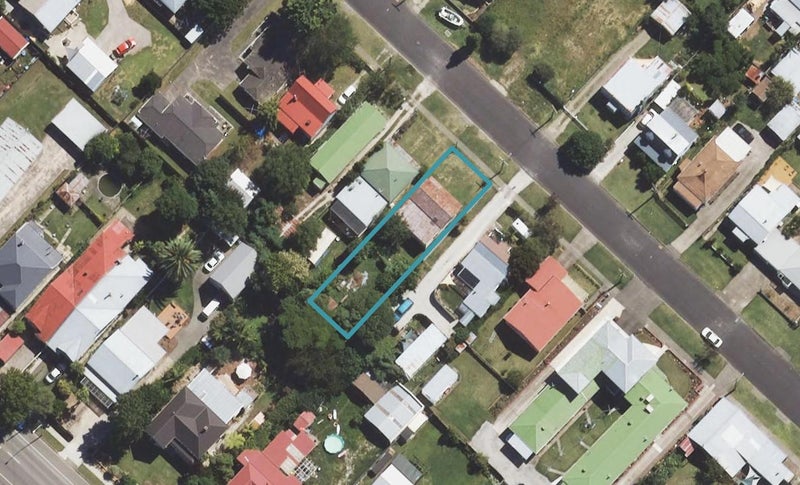 12 Williams Street, Gisborne, Gisborne - Carousel 1