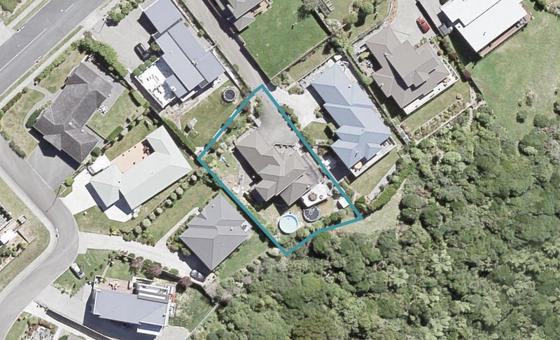 11A Riverstone Drive, Riverstone Terraces, Upper Hutt - Carousel 1