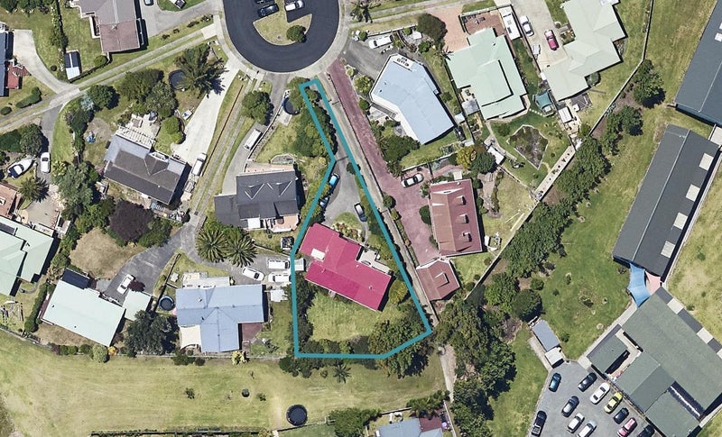 27 The Glebe, Coastlands, Whakatane - Carousel 1