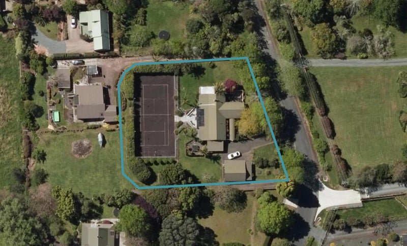 16 Tawhai Place, Parahaki, Whangarei - Carousel 1