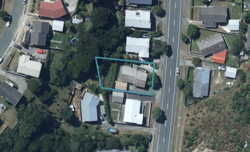 57 Omapere Street, Whitby, Porirua - Carousel 1
