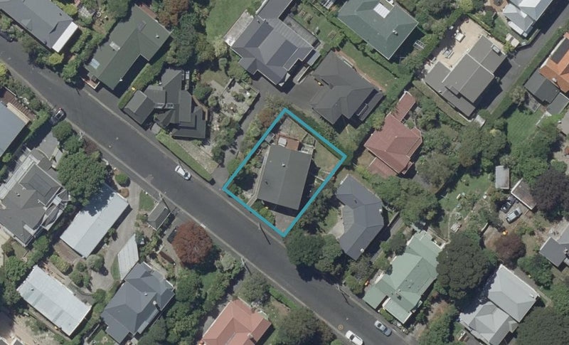 25 Garfield Avenue, Roslyn, Dunedin - Carousel 1