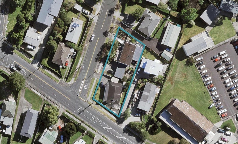 66 Newington Road, Henderson, Auckland - Carousel 1