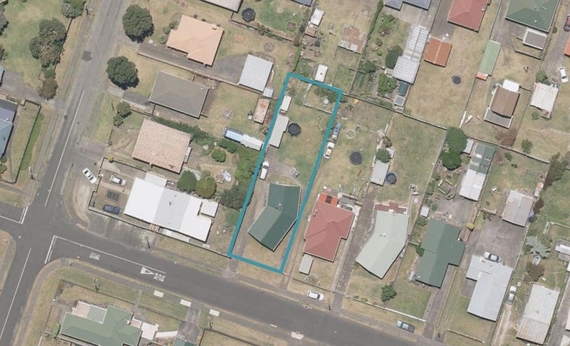 19 Kowhai Street, Castlecliff, Whanganui - Carousel 1