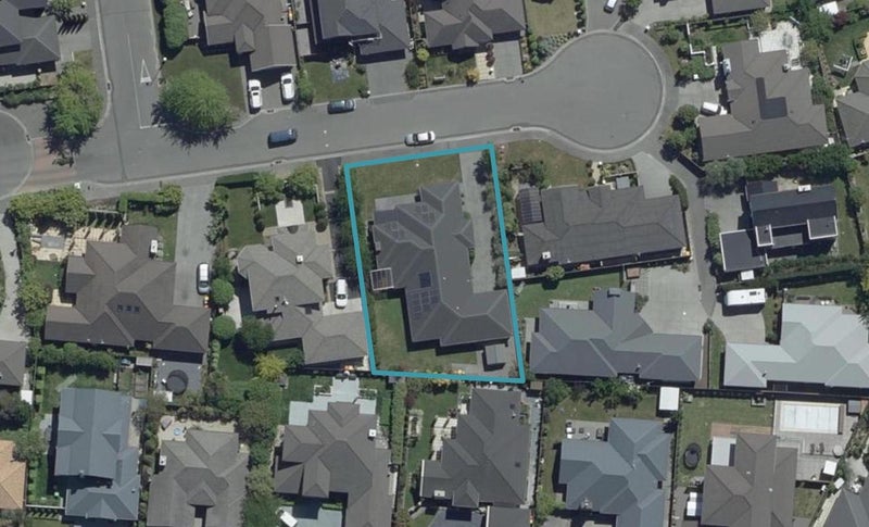 8 Riverbank Road, Northwood, Christchurch - Carousel 1